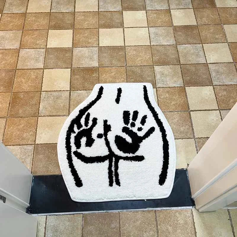Tapete bumbum antiderrapante usado como peça decorativa na entrada