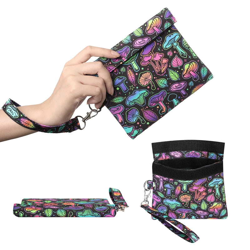 bolsa-anti-odor-cogumelo-angulos-e-detalhes - Angulos e detalhes da bolsa anti odor cogumelo com alca de mao.