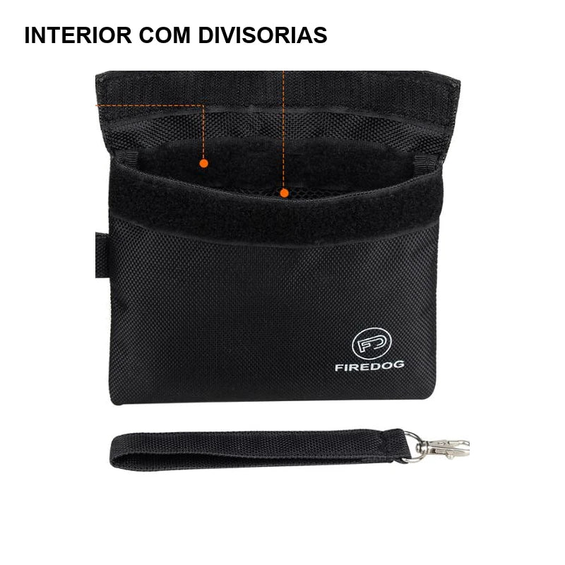 bolsa-anti-odor-preta-aberta-divisorias - Bolsa anti odor preta aberta mostrando divisorias internas.