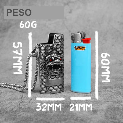 Dimensões do porta-isqueiro: peso 60g, 57mm x 32mm, espessura 21mm