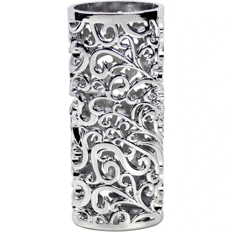 porta-isqueiro-bic-j6-prata-corpo-vazado - Porta-isqueiro BIC J6 prata com corpo vazado floral e acabamento premium.