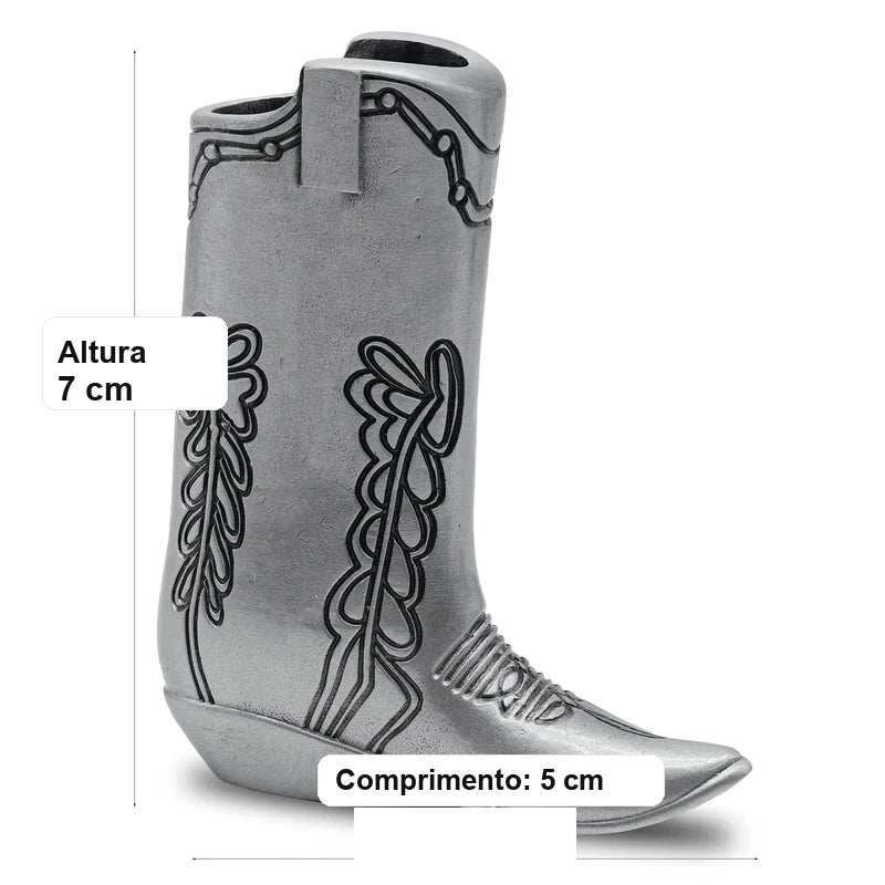 porta-isqueiro-bic-mini-j5-bota-cowboy-medidas-portugues - Medidas do porta-isqueiro BIC Mini J5 bota cowboy com altura e comprimento em portugues.