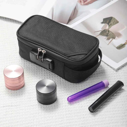 stash-safe-case-bolsa-com-cadeado-acessorios-ao-lado